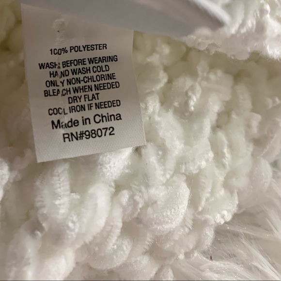 Sonoma Ivory Loop Infinity Knit Women’s Scarf - Picture 6 of 7